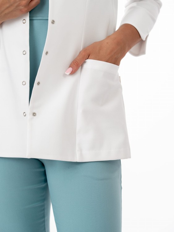 Fartuch medyczno-kosmetyczny CLASSY WHITE krótki biały
