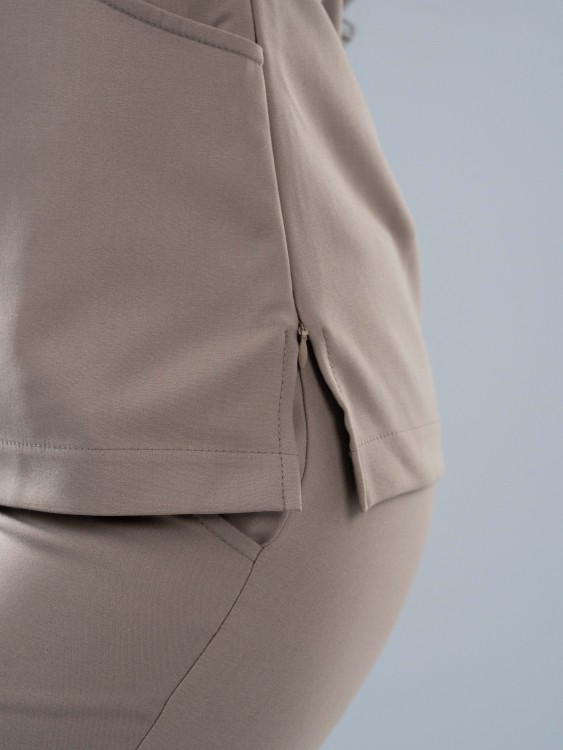 Bluza medyczna damska scrubs SLIM MOKKA