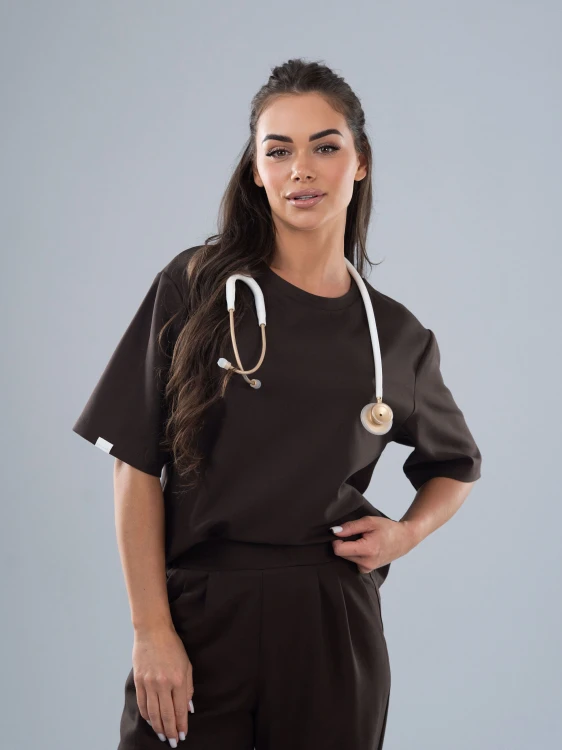 Bluza medyczna damska scrubs BASIC PRO CZEKOLADA