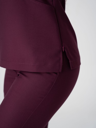 Bluza medyczna damska scrubs SLIM ŚLIWKA W CZEKOLADZIE