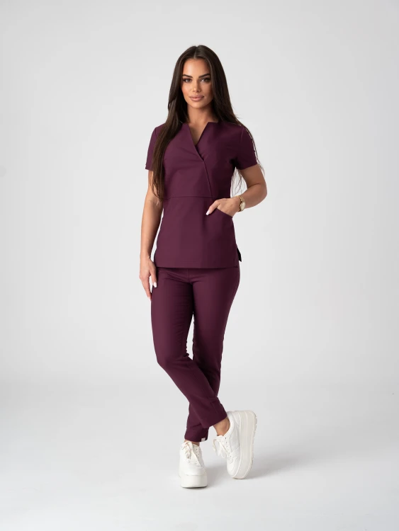 Bluza medyczna damska scrubs SLIM ŚLIWKA W CZEKOLADZIE