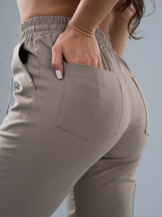 Spodnie medyczne damskie scrubs COMFY MOKKA